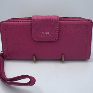 Fossil Pink Leather Madison Zip Wristlet Wallet with Brass Hardware 8”L x 4”H
